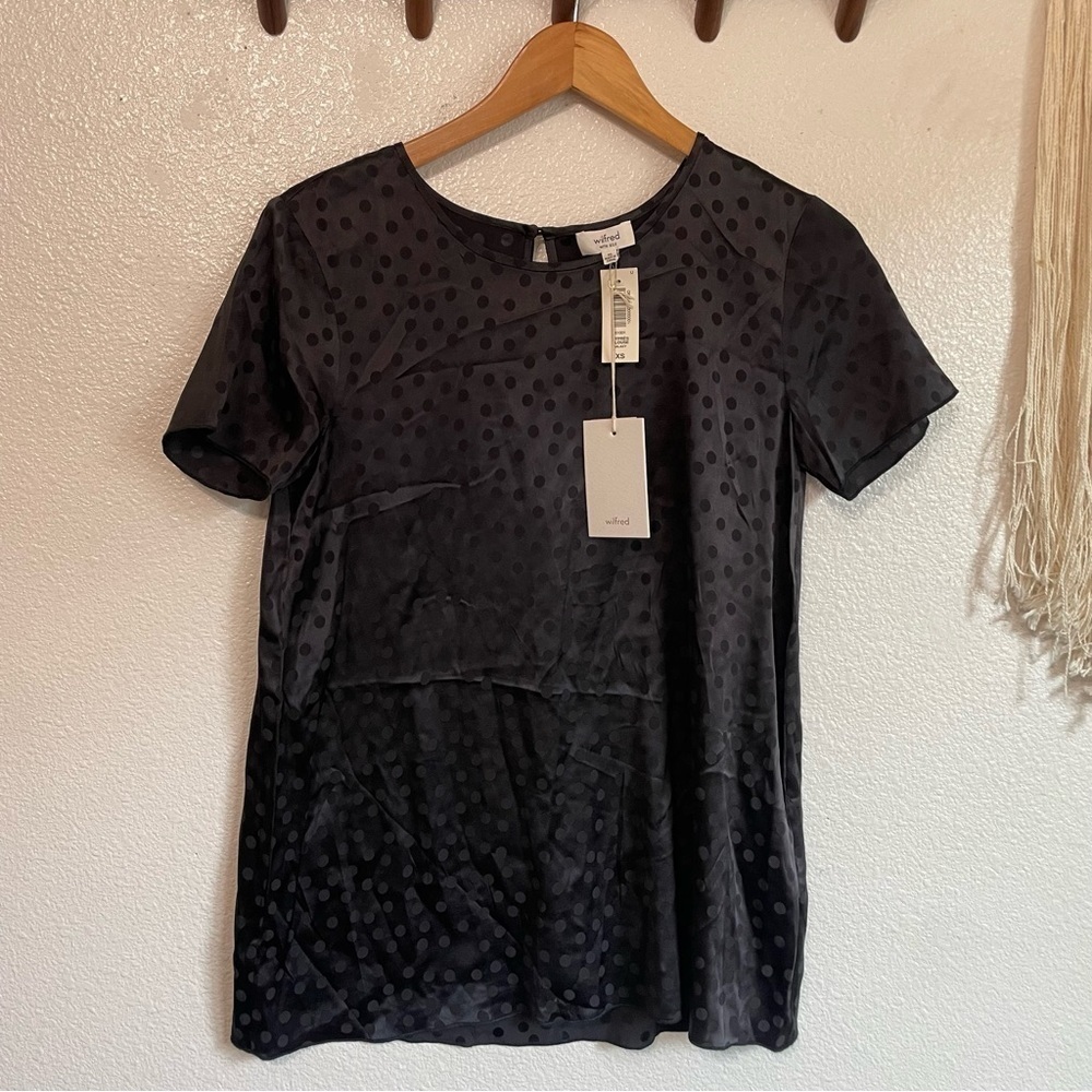 NWT Aritzia Wilfred 100% Silk Cypres Short Sleeve Keyhole Back Top Black XS - Picture 2 of 7